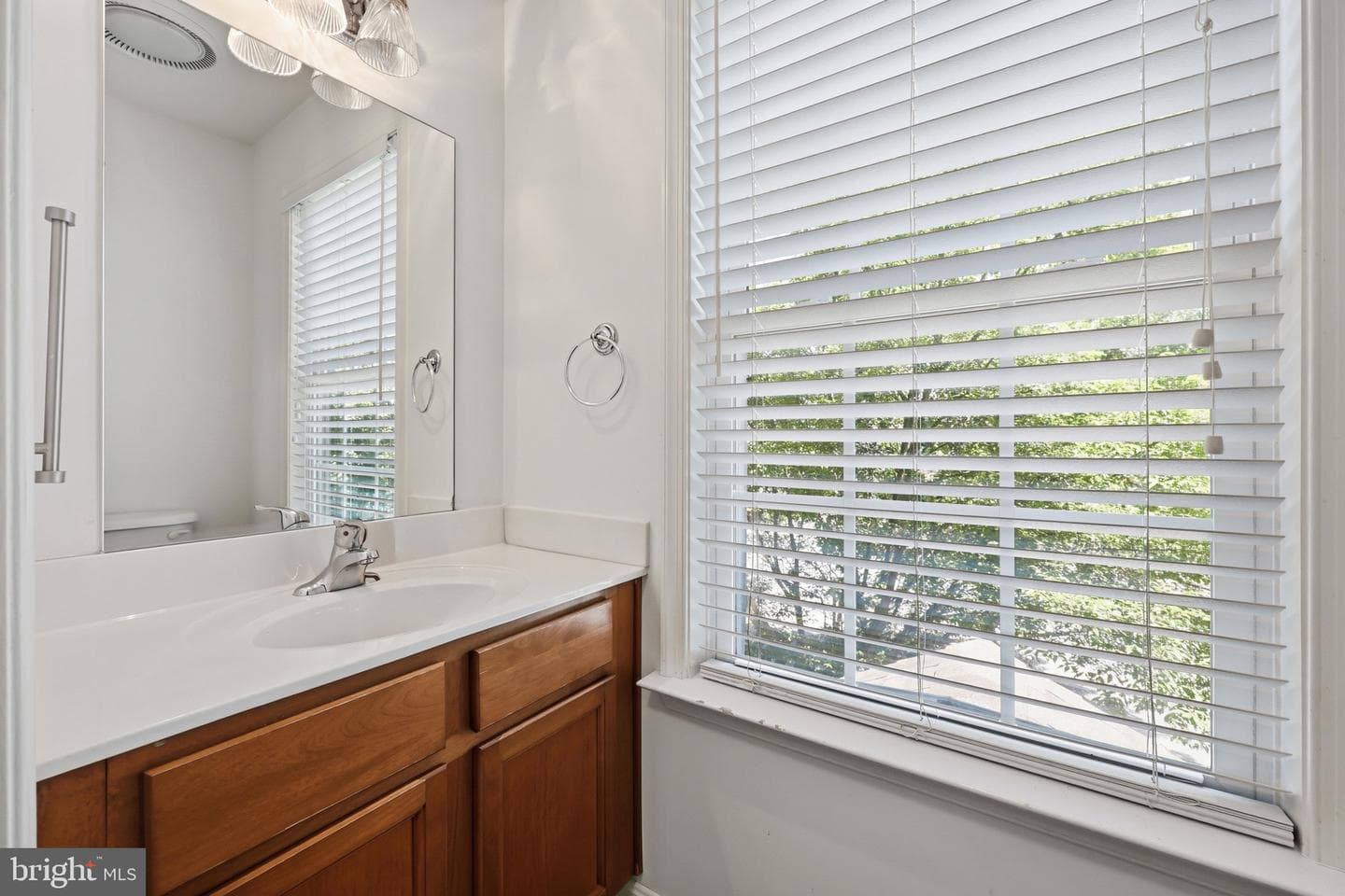 49 Teague Lane photo 4
