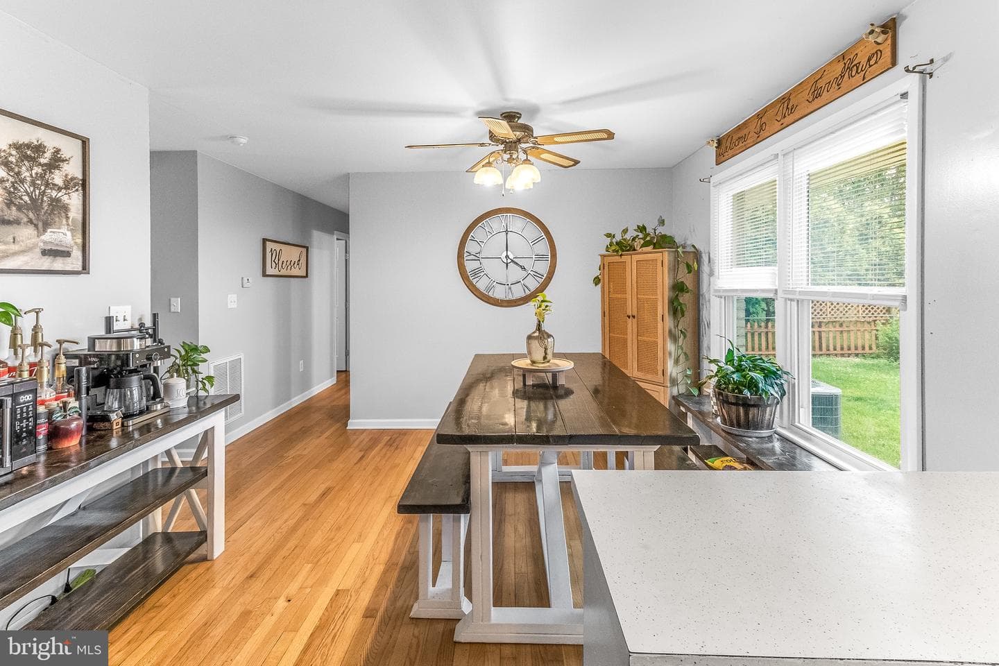3877 Winchester Avenue photo 10
