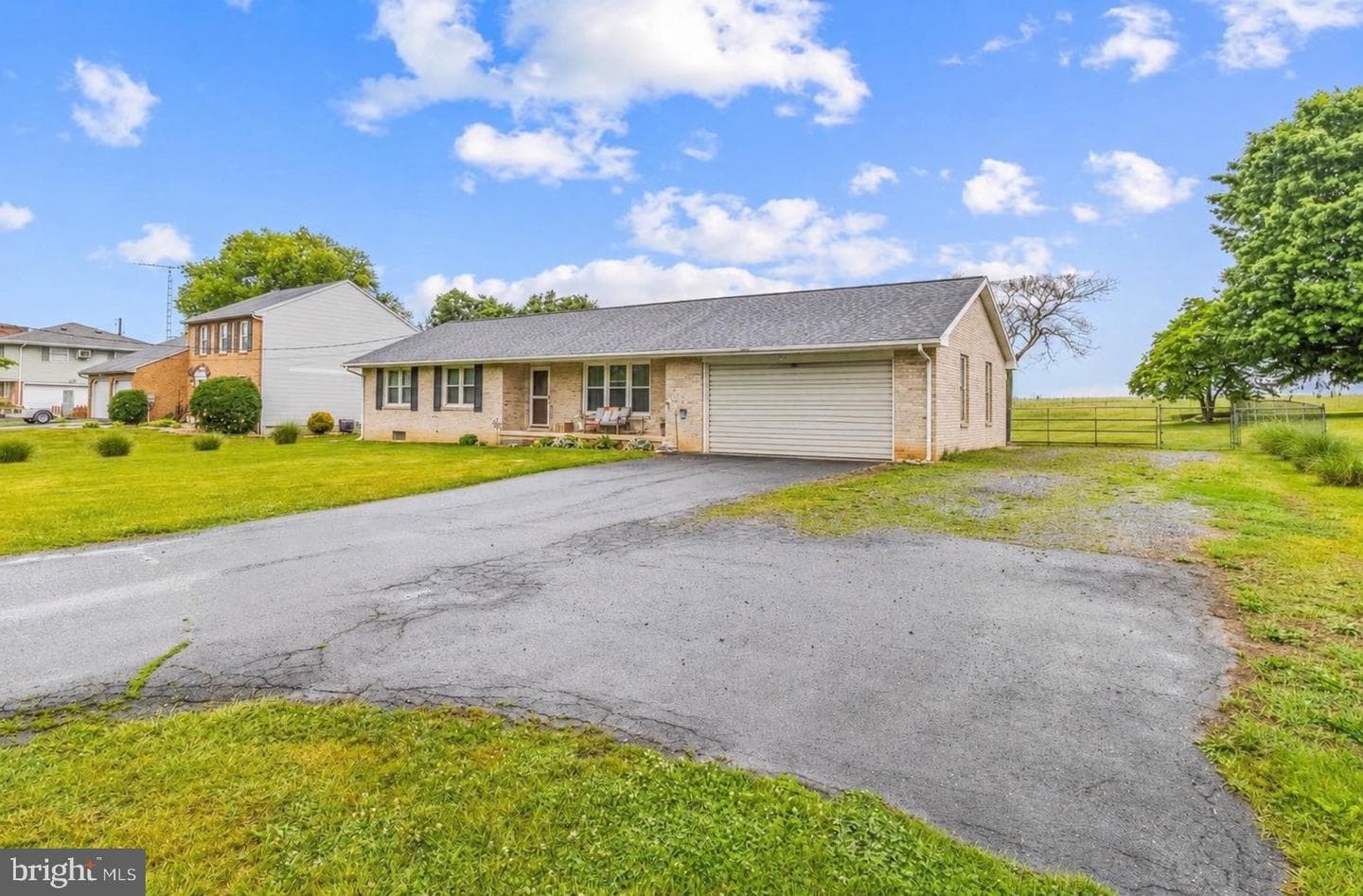 3877 Winchester Avenue photo 3