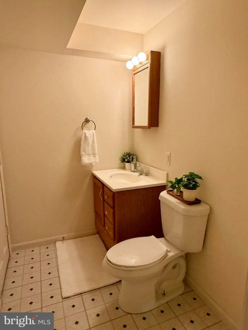 110 Pacific Boulevard photo 37