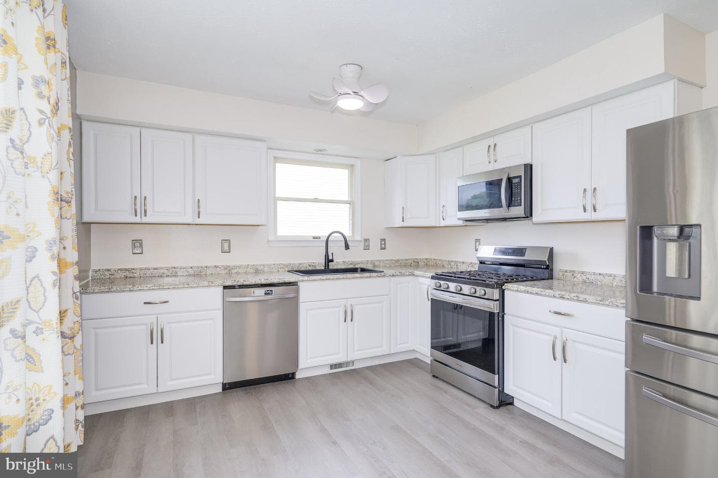 176 Elementary Drive photo 3