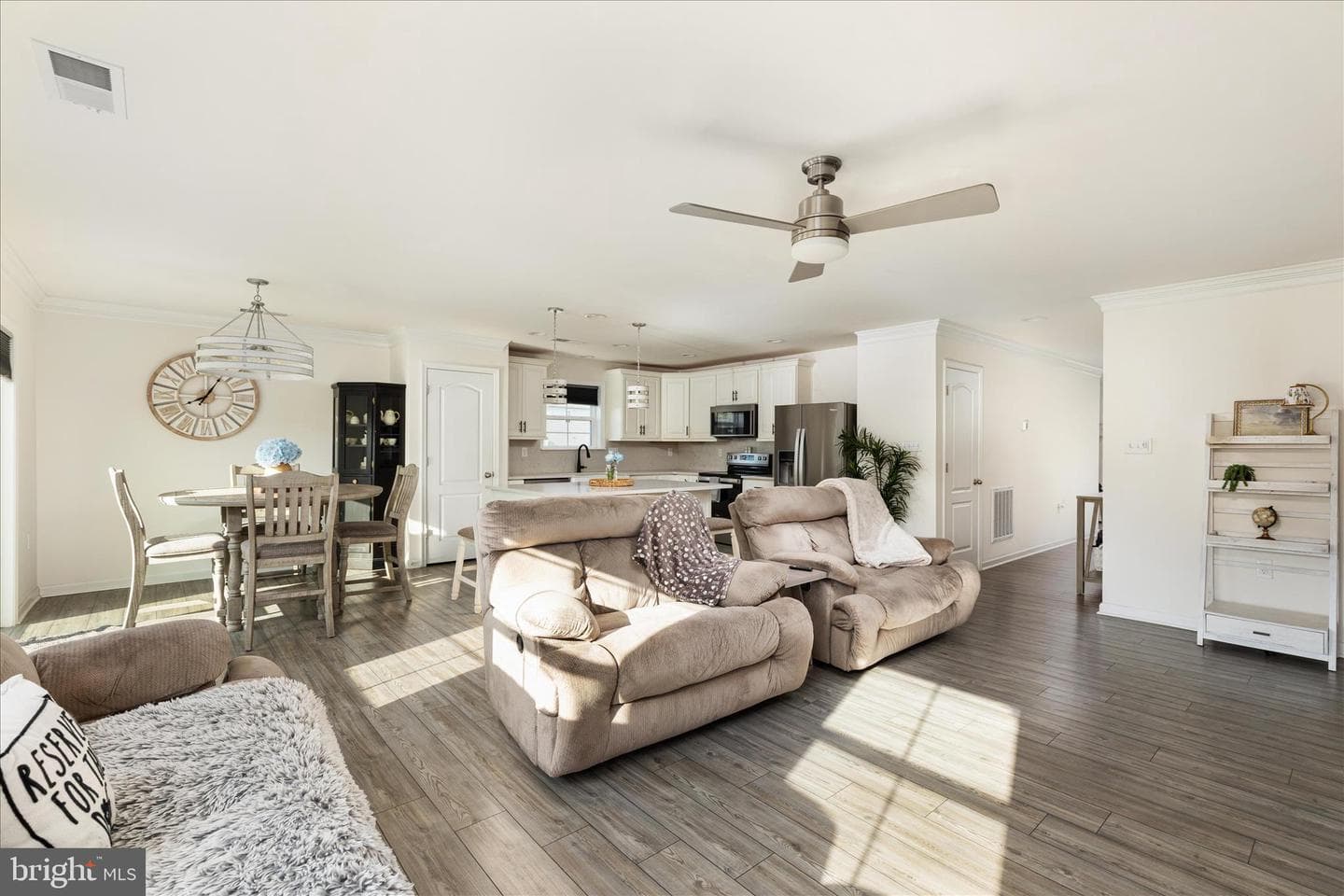339 Eurasian Drive photo 10