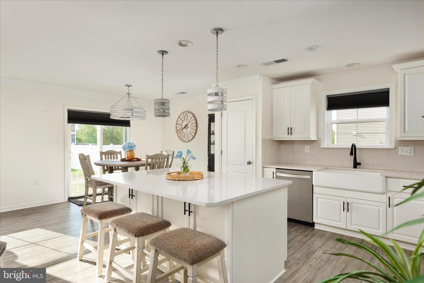 339 Eurasian Drive photo 14