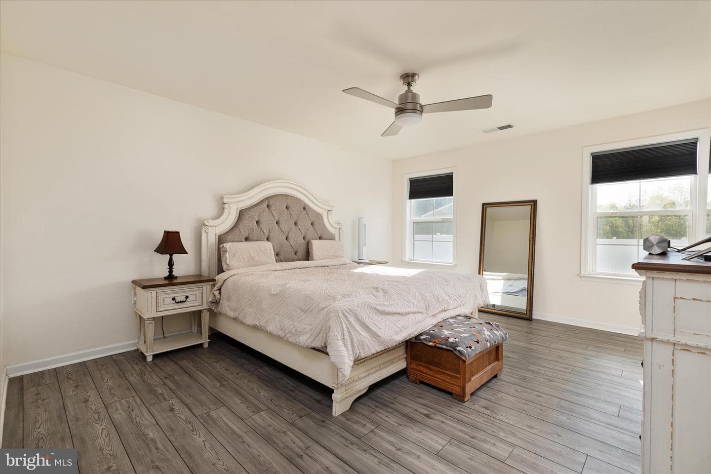 339 Eurasian Drive photo 4