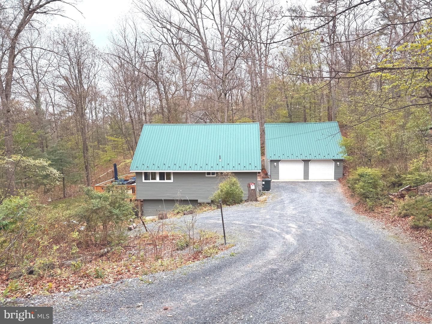 385 Crowfoot Lane photo 73