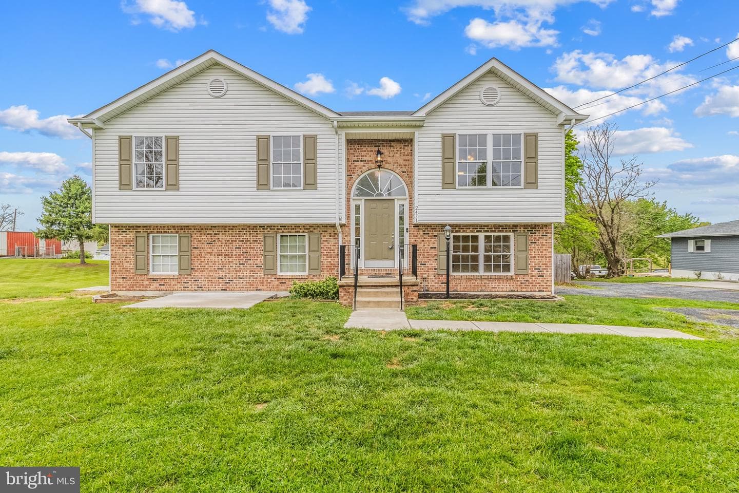 2471 Sulphur Springs Road photo 2
