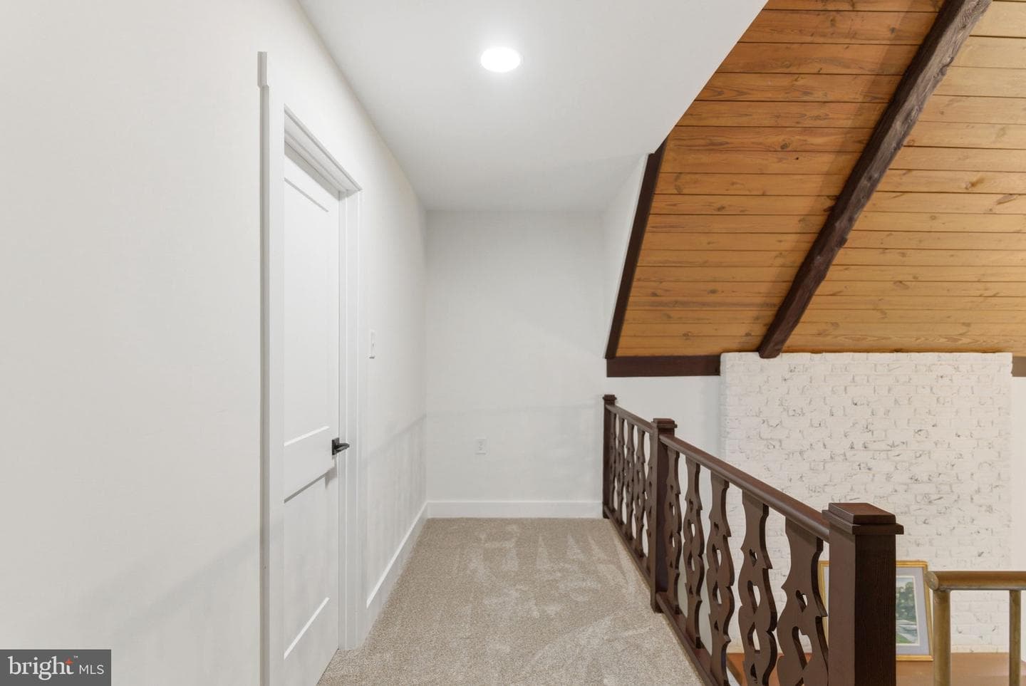 387 Weaver Lane photo 32