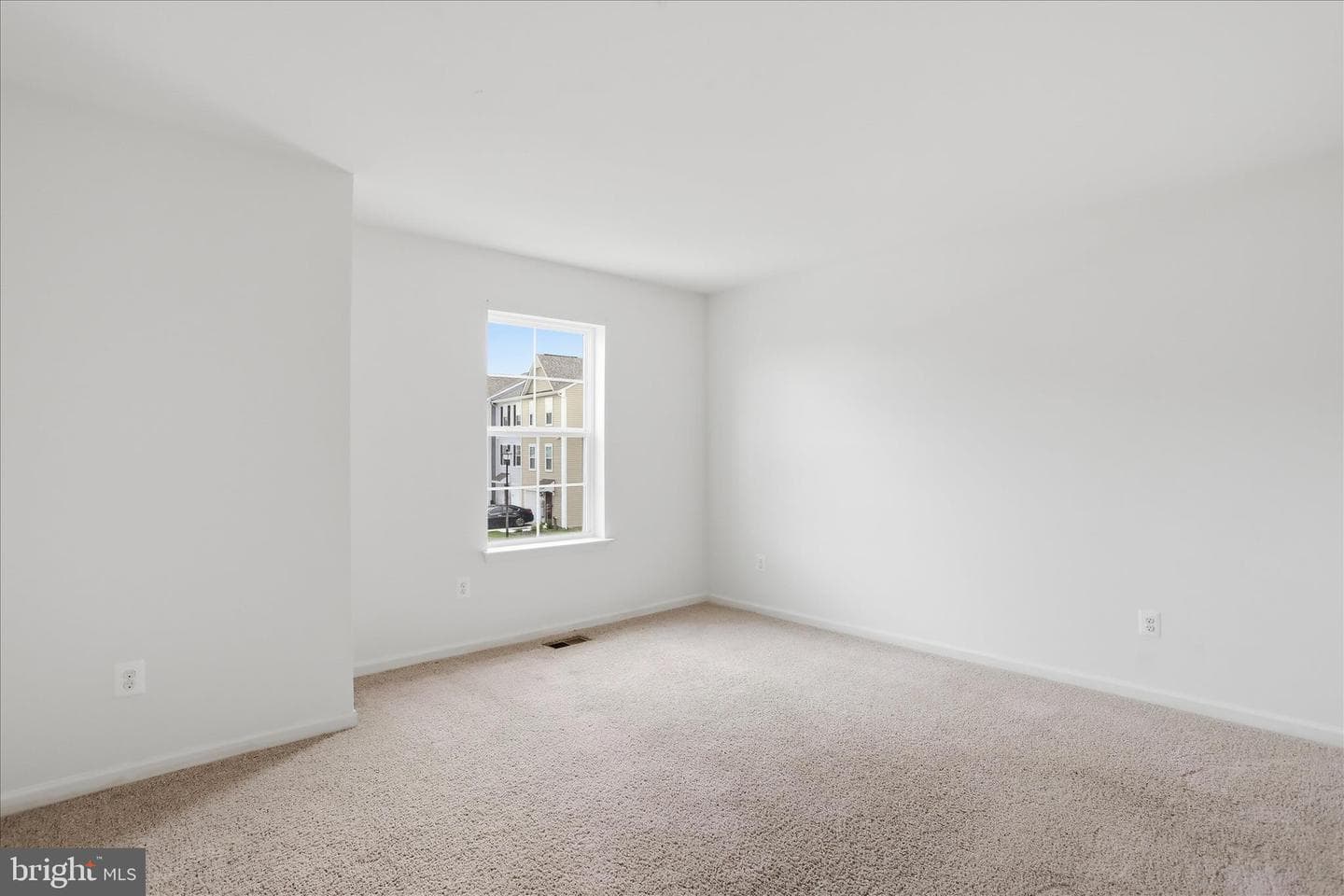 92 Belmont Place photo 29