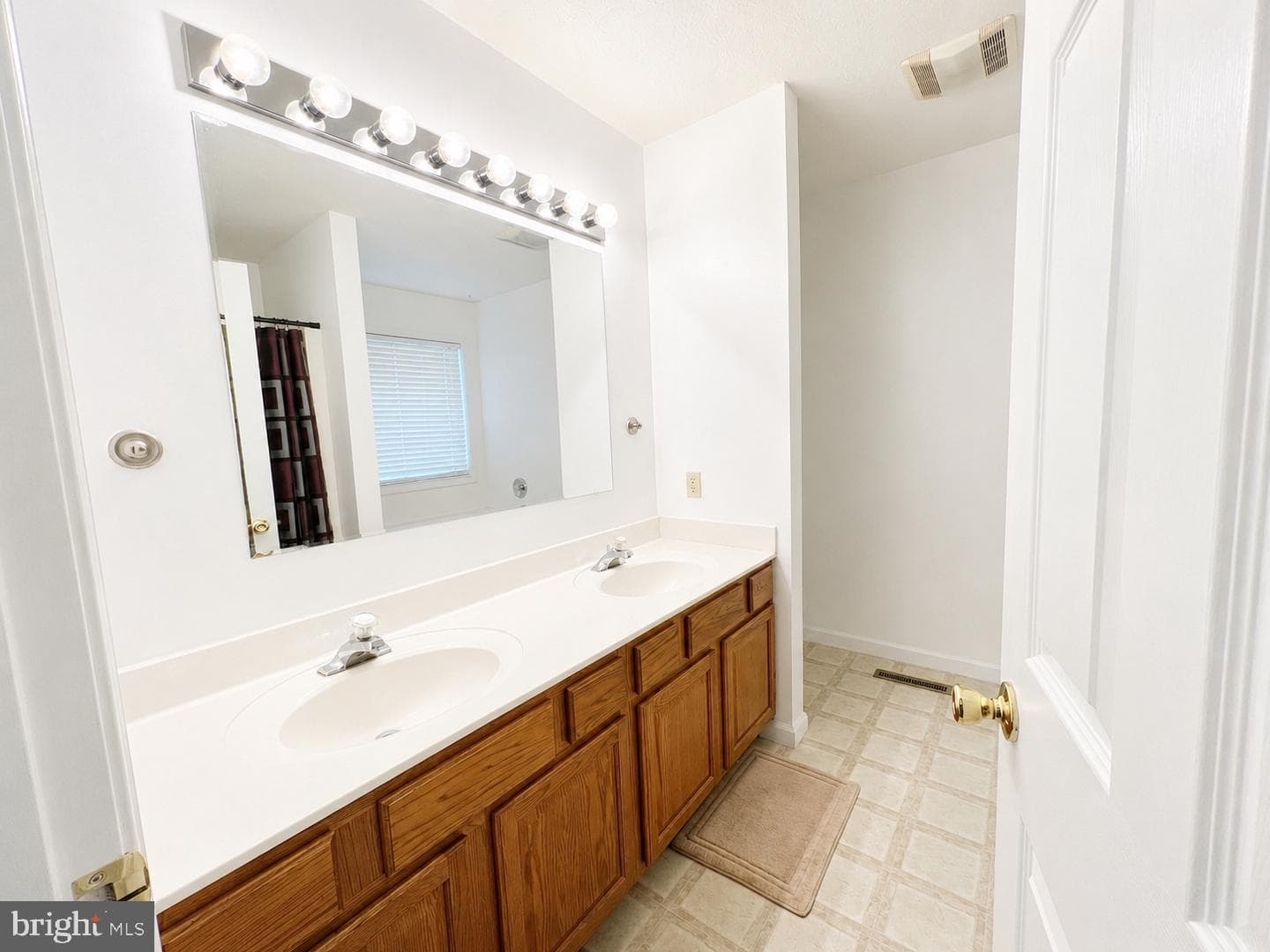 326 Hollida Lane photo 14