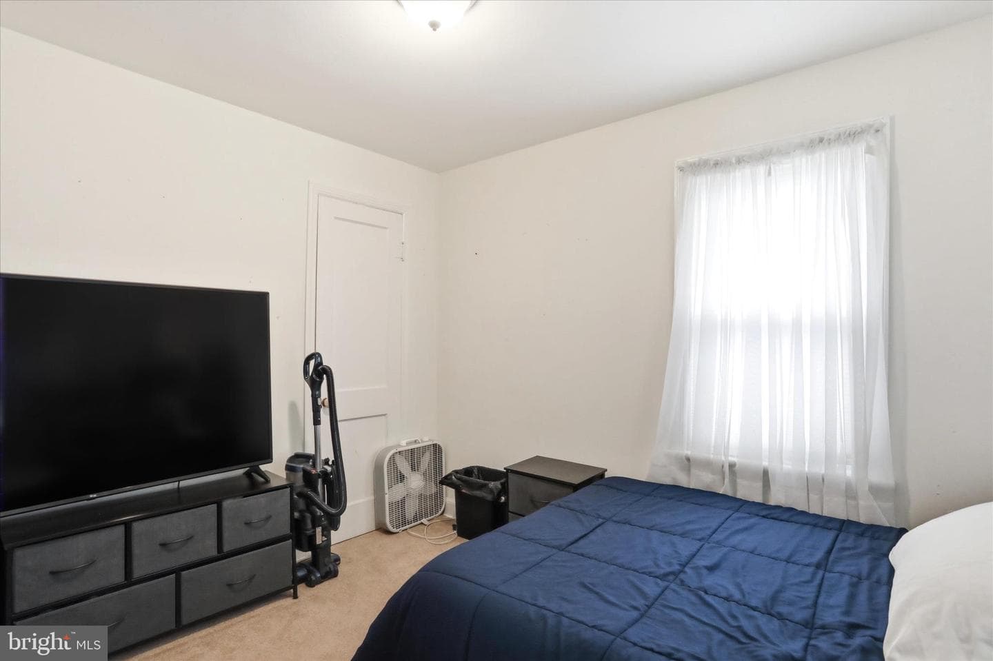 2066 Broad photo 17