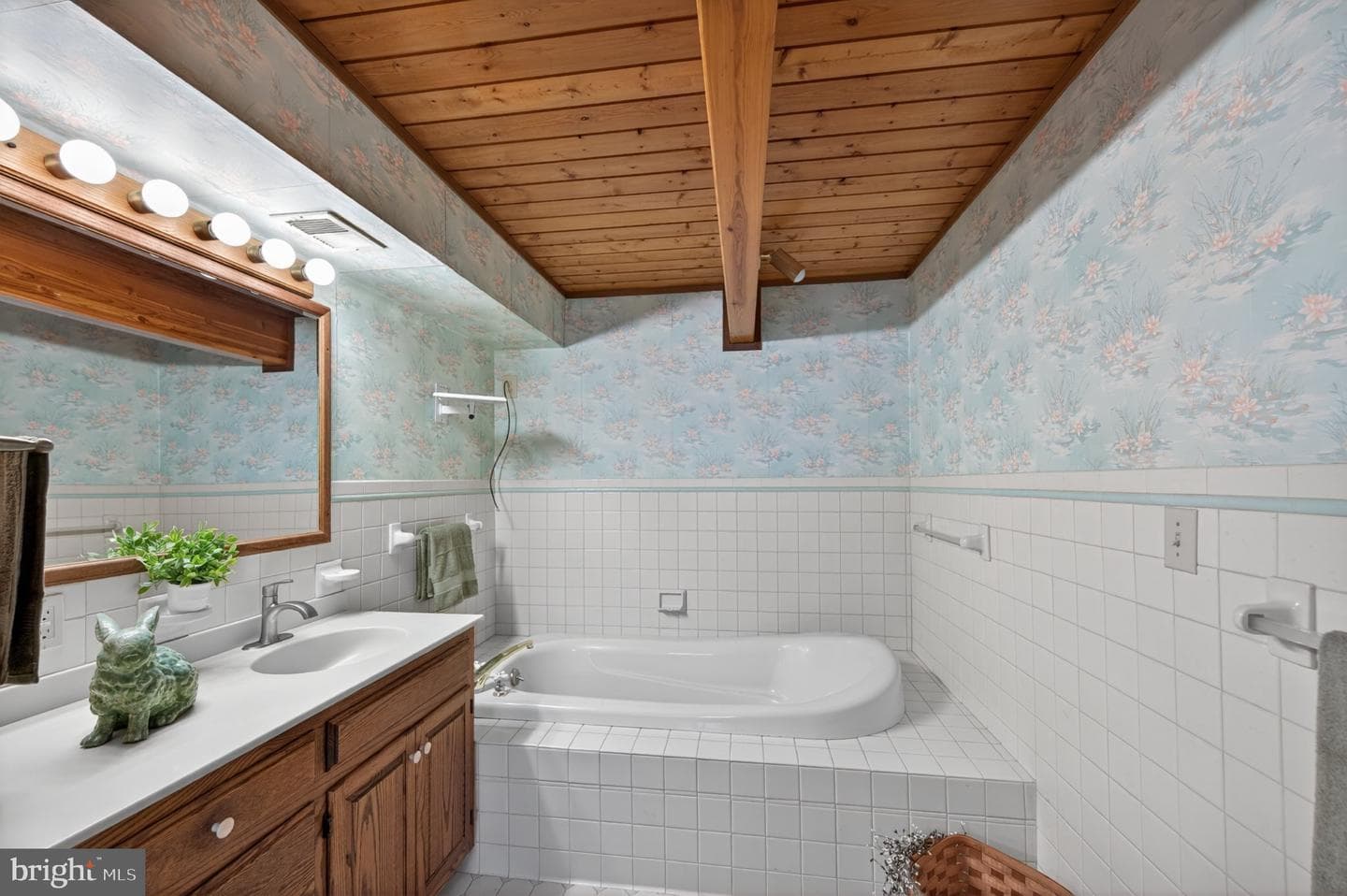 648 Abbie Lane photo 28