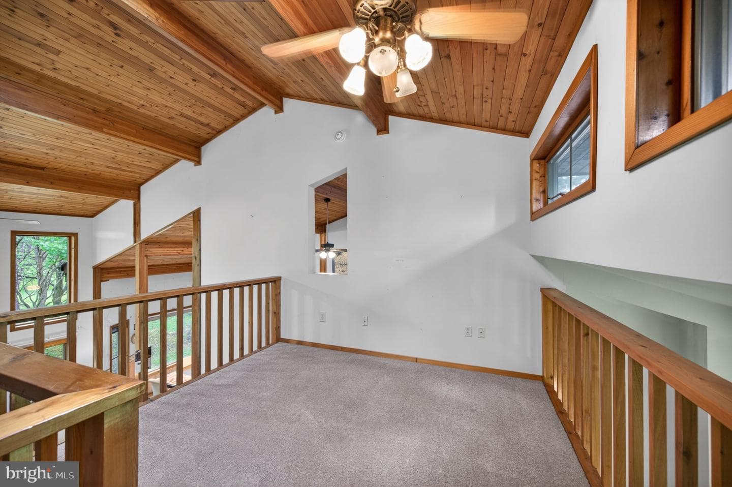 648 Abbie Lane photo 30