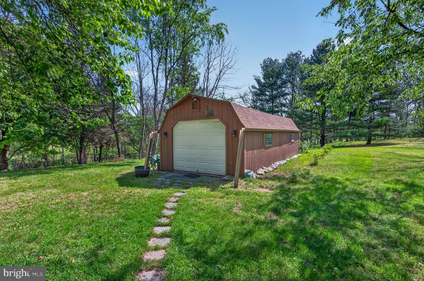 648 Abbie Lane photo 46