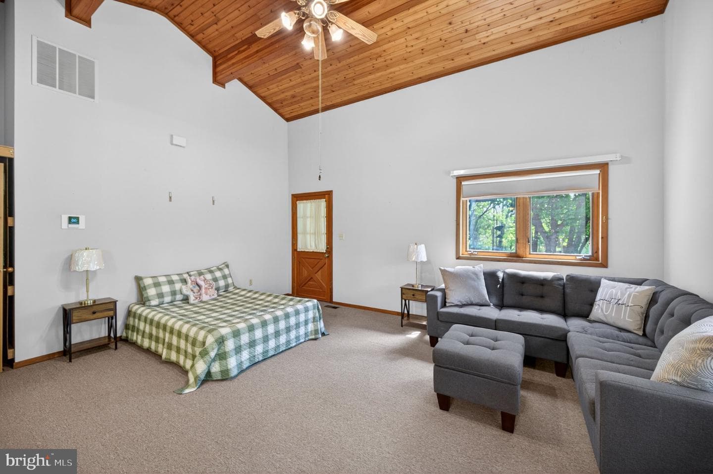 648 Abbie Lane photo 8