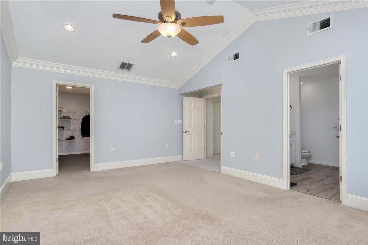 74 Hewitt Drive photo 29