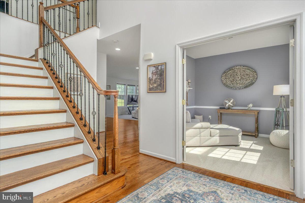 74 Hewitt Drive photo 4