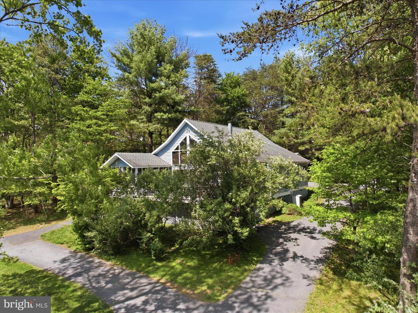 530 Tecumseh Trl photo 3