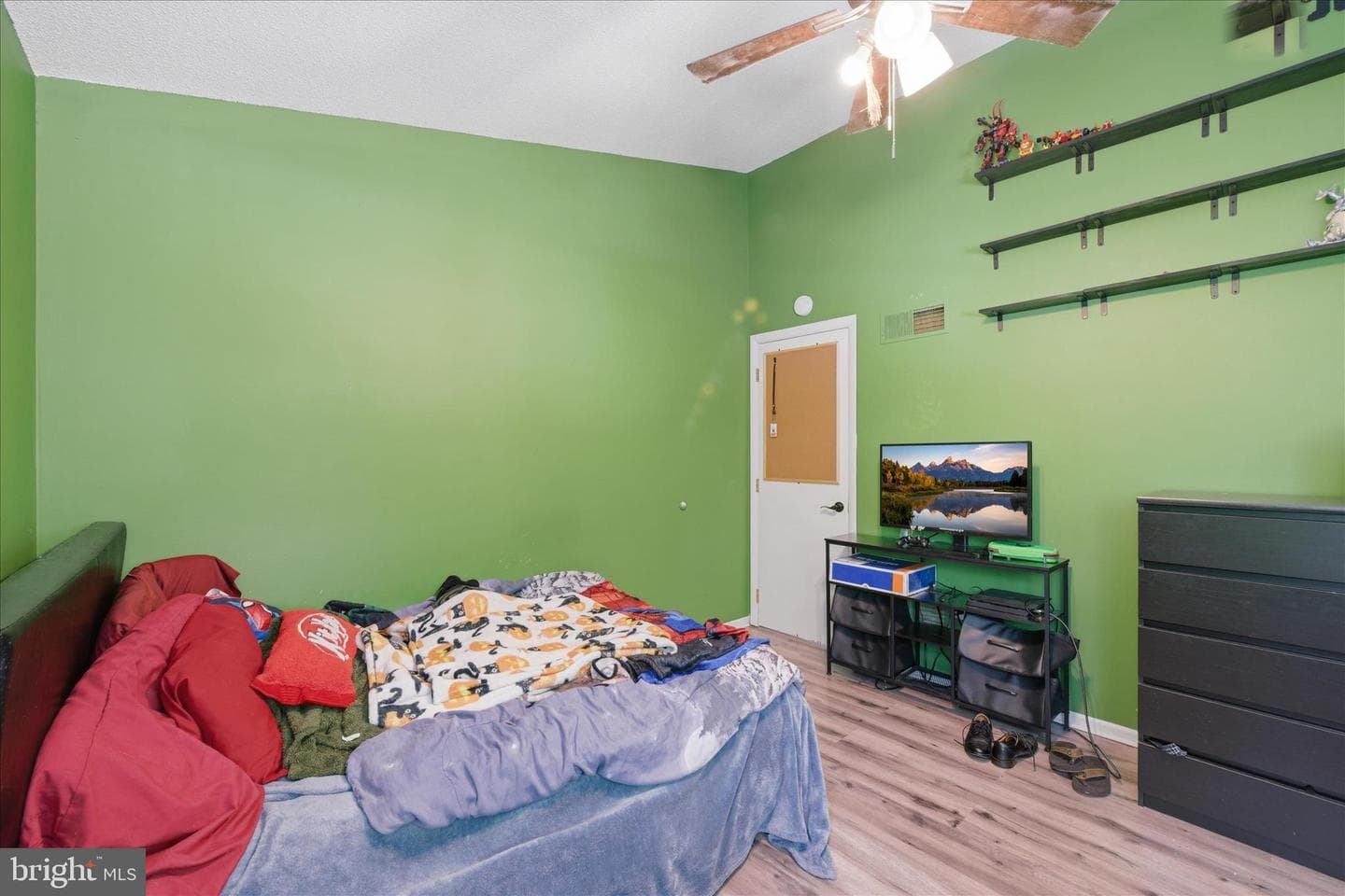 530 Tecumseh Trl photo 32