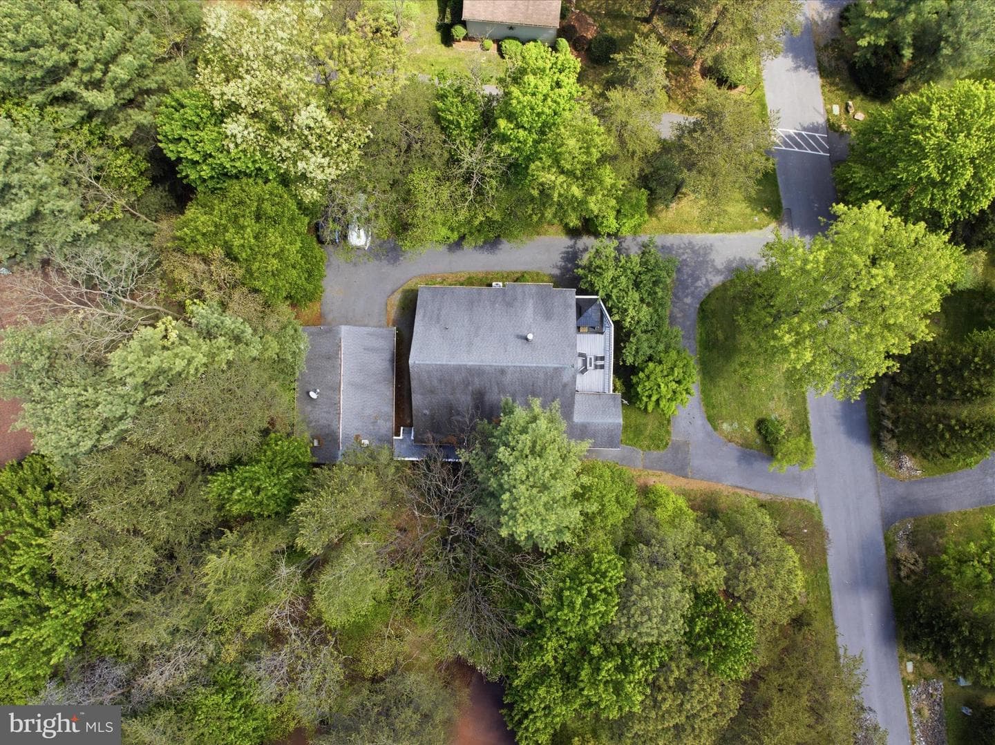 530 Tecumseh Trl photo 38