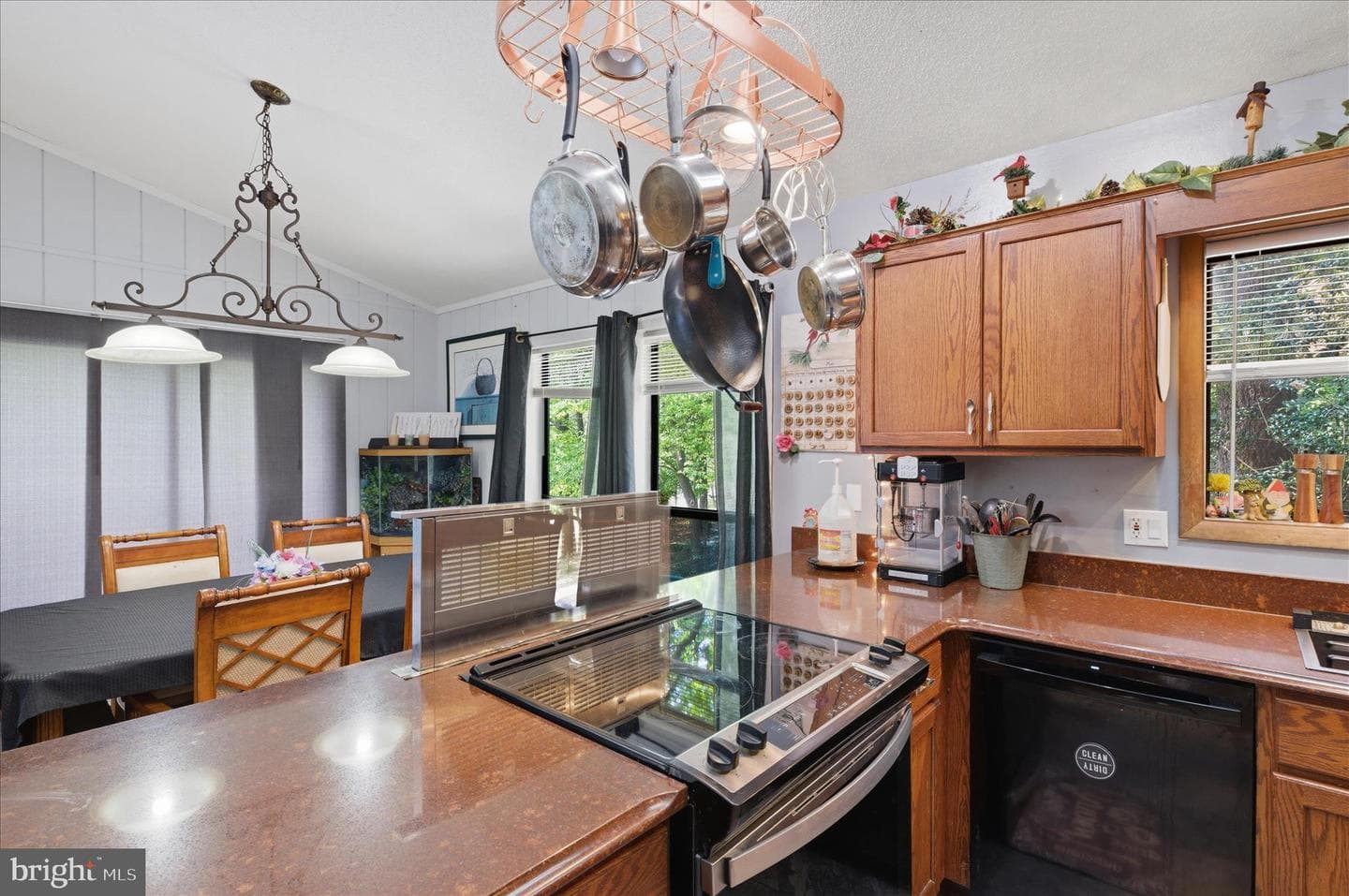 530 Tecumseh Trl photo 9