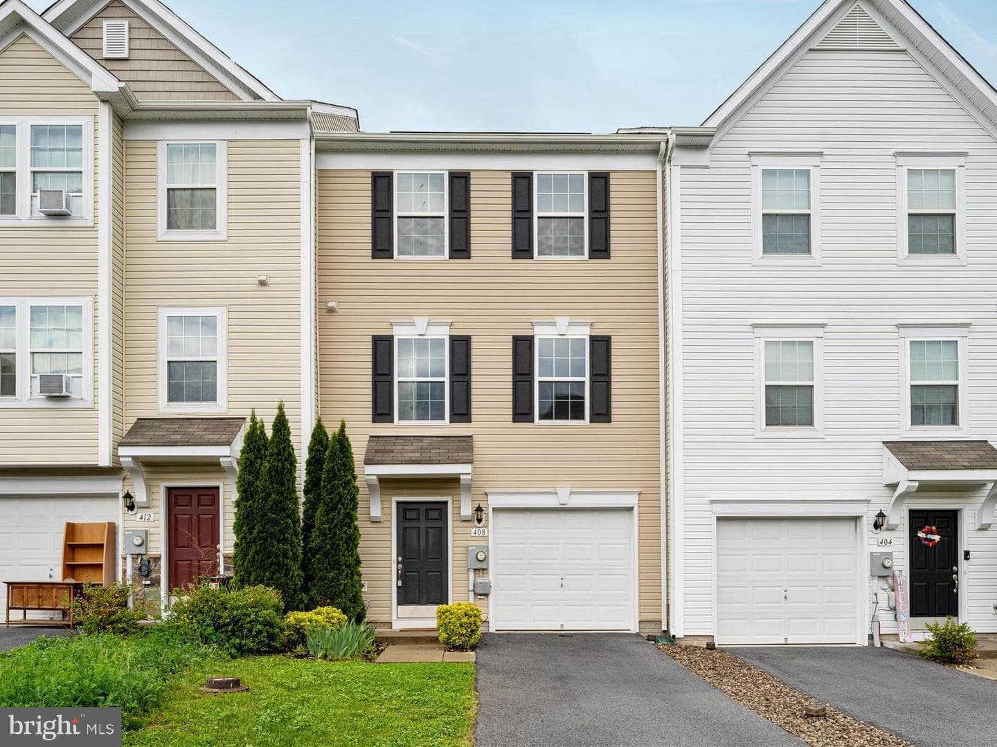 408 Rumbling Rock Road
