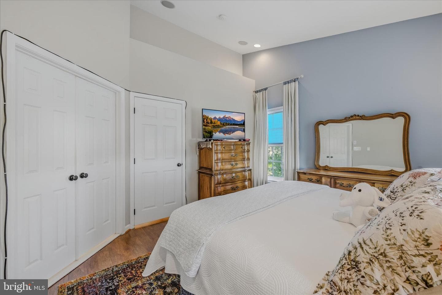 100 Darden Court E photo 22