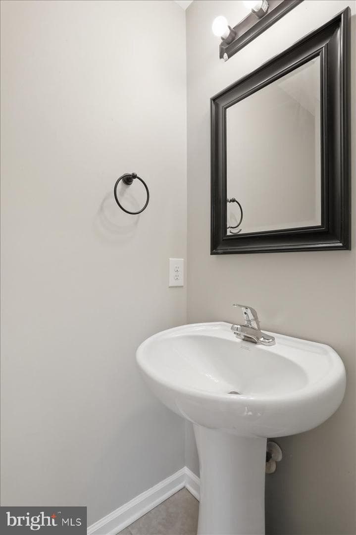 388 Dorothy Court photo 15