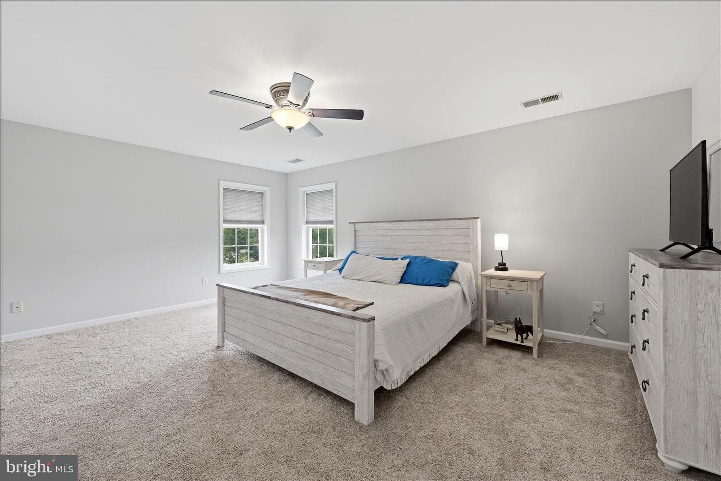 178 Stormfield Dr E photo 29