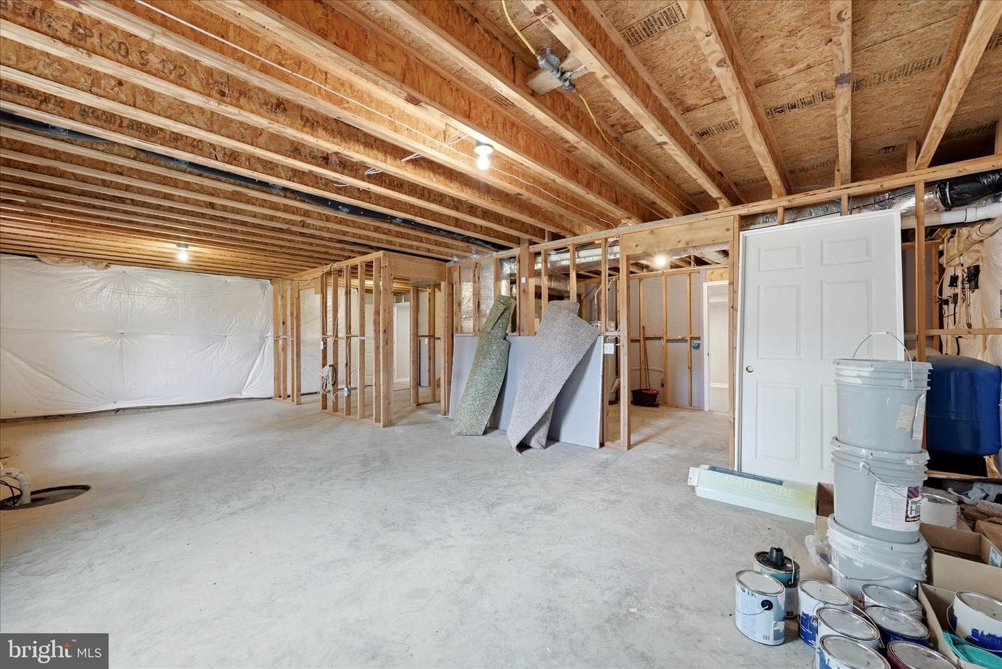 178 Stormfield Dr E photo 49