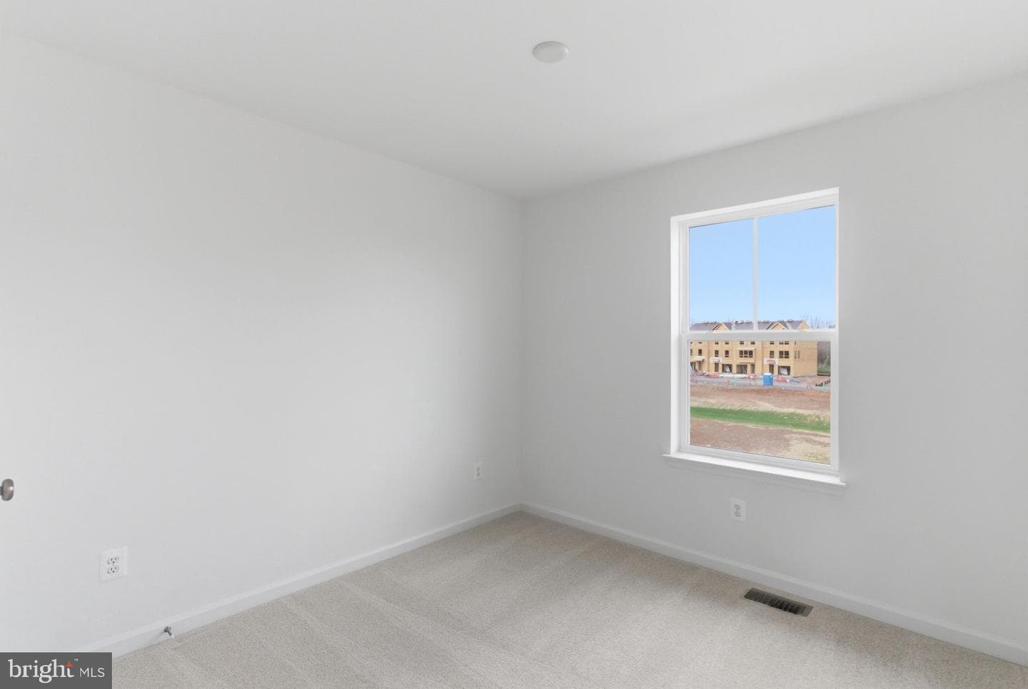 45 Scammel Drive photo 17