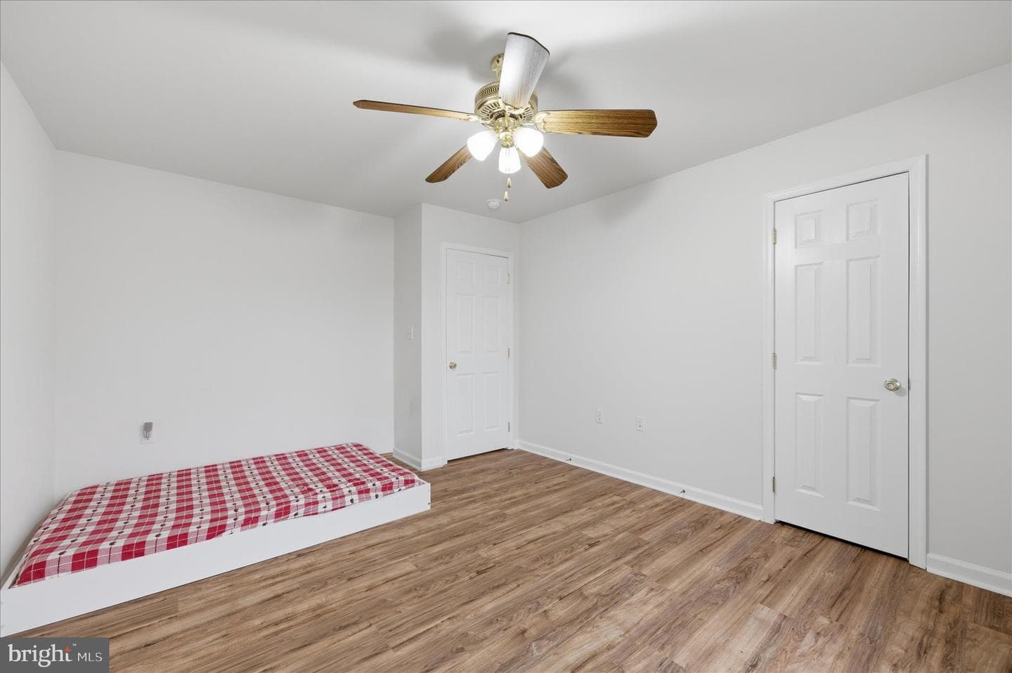 46 Willowby Court photo 37