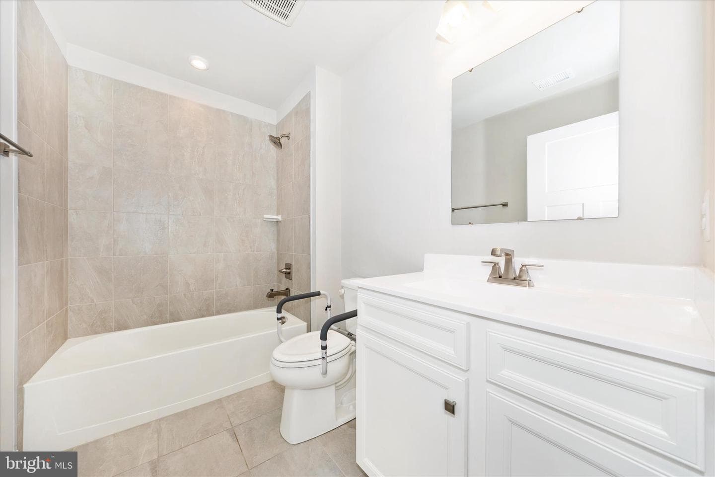 77 Alnwick Lane photo 36