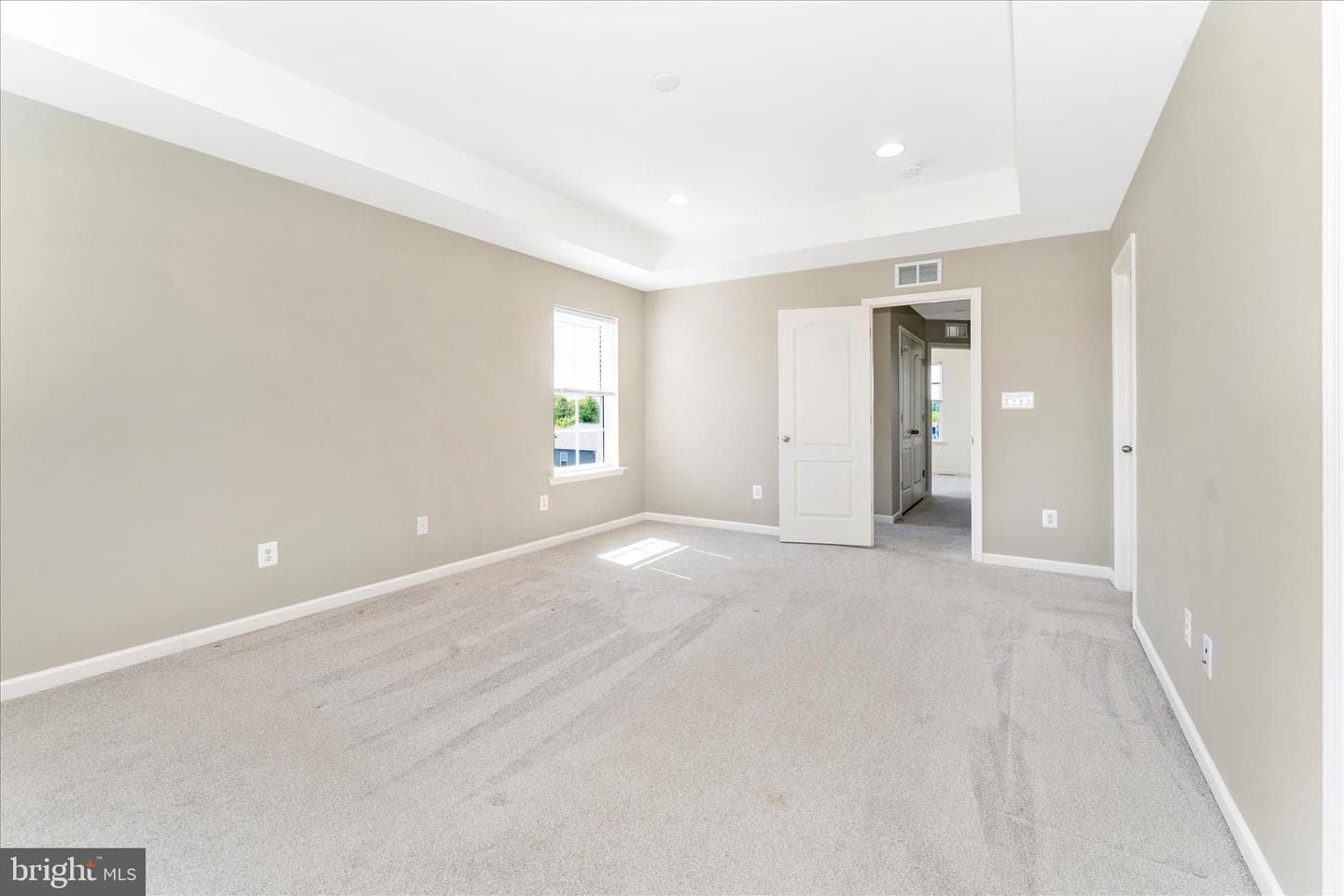 137 Mossdale Boulevard photo 29