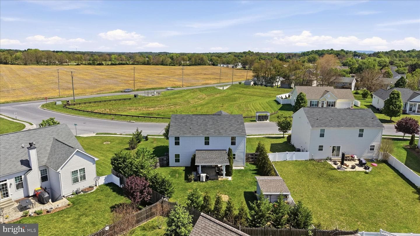 52 Shrewsbury Drive photo 47