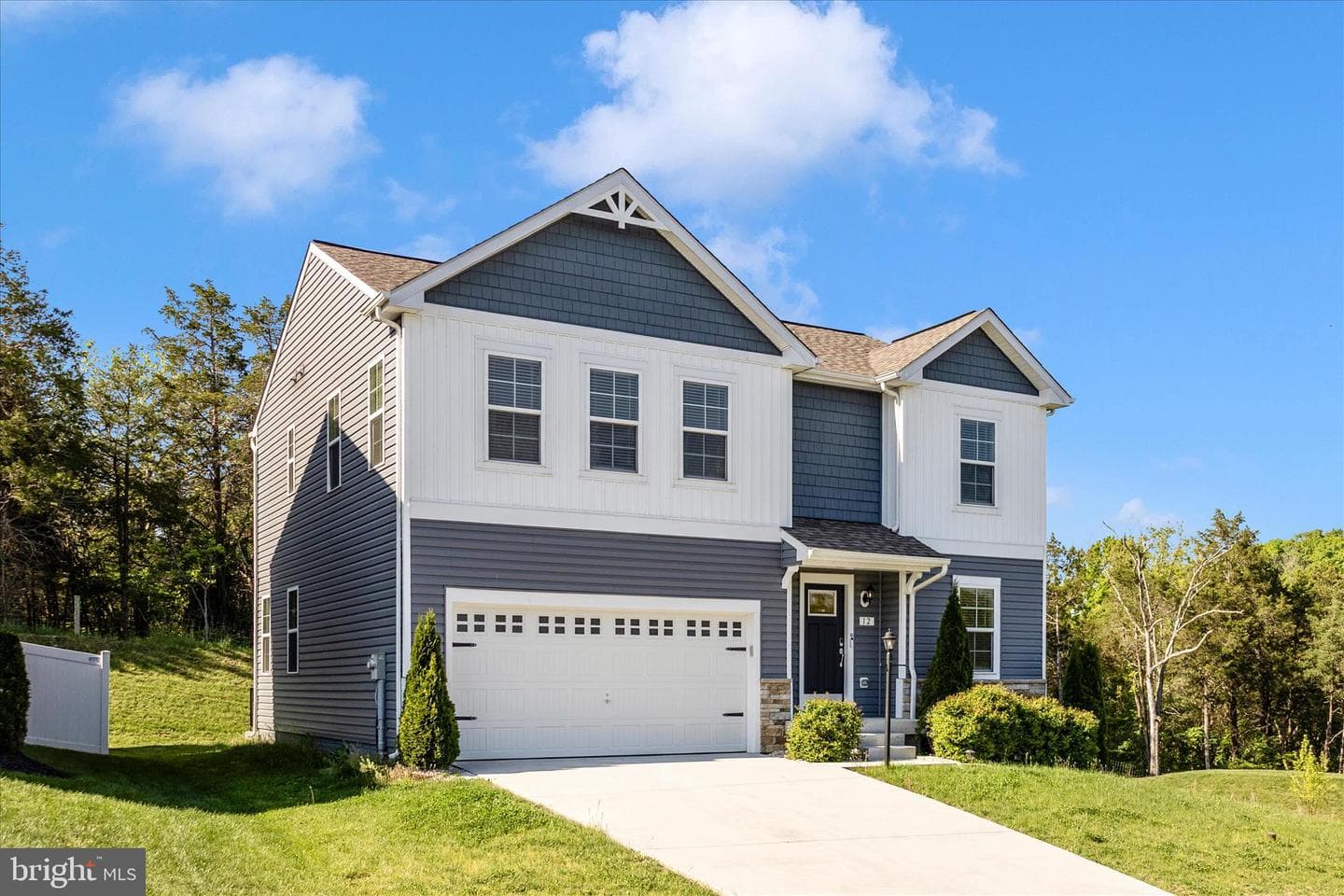 12 Belmont Place, Falling Waters