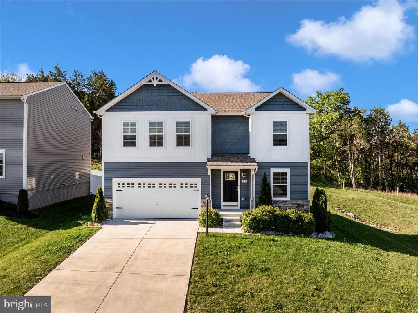 12 Belmont Place, Falling Waters
