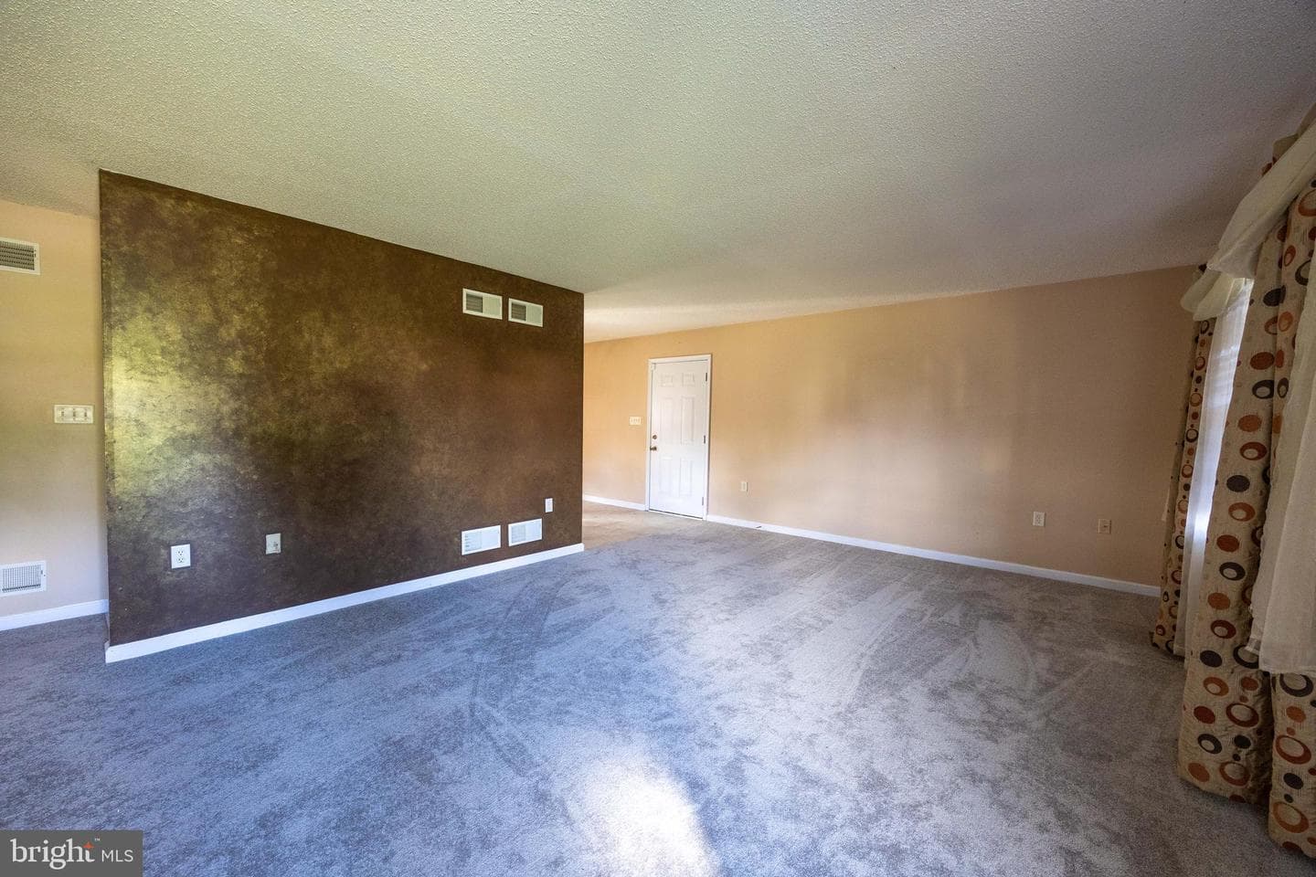 351 Mimosa Drive photo 10