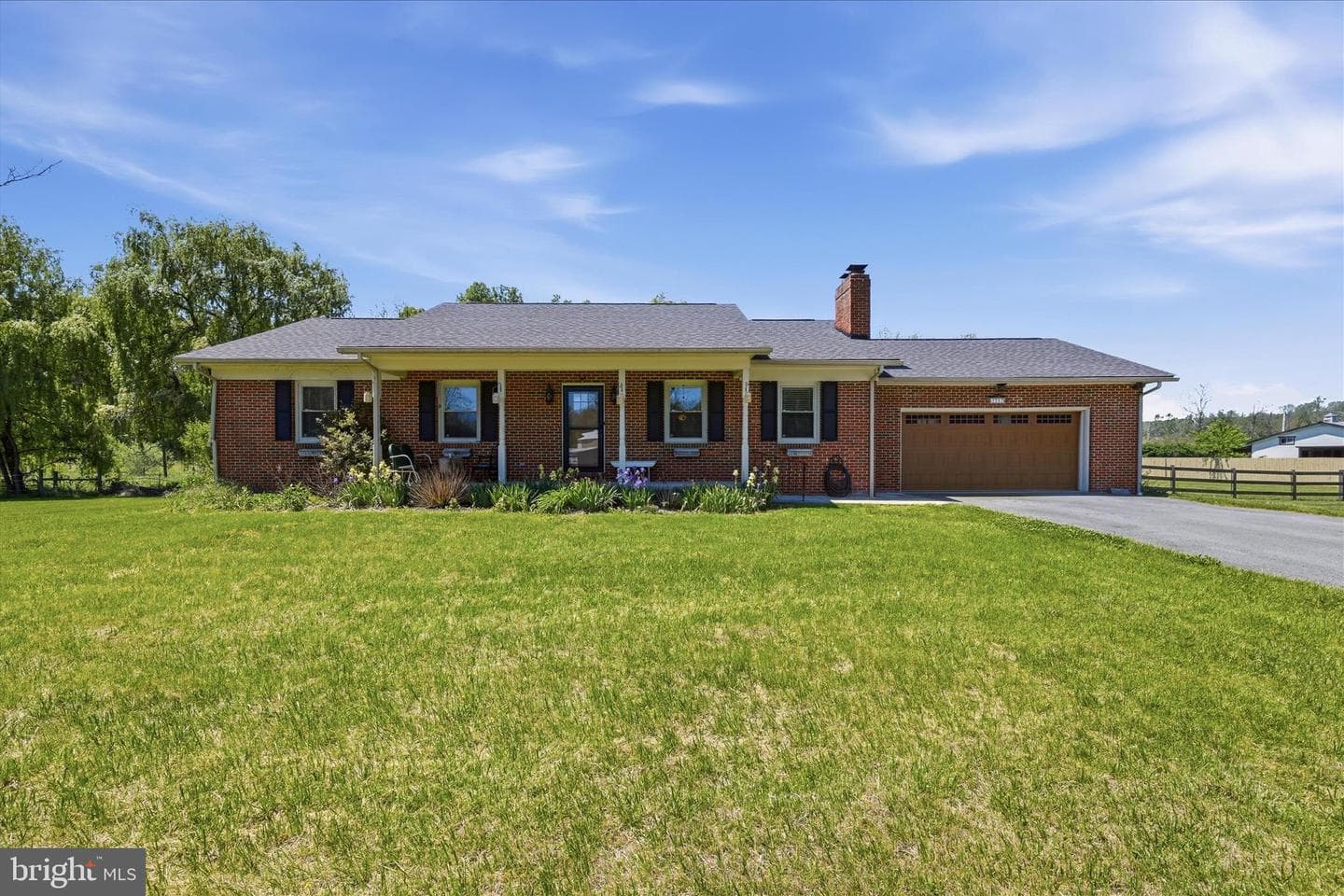 2712 Goldmiller Road photo 2