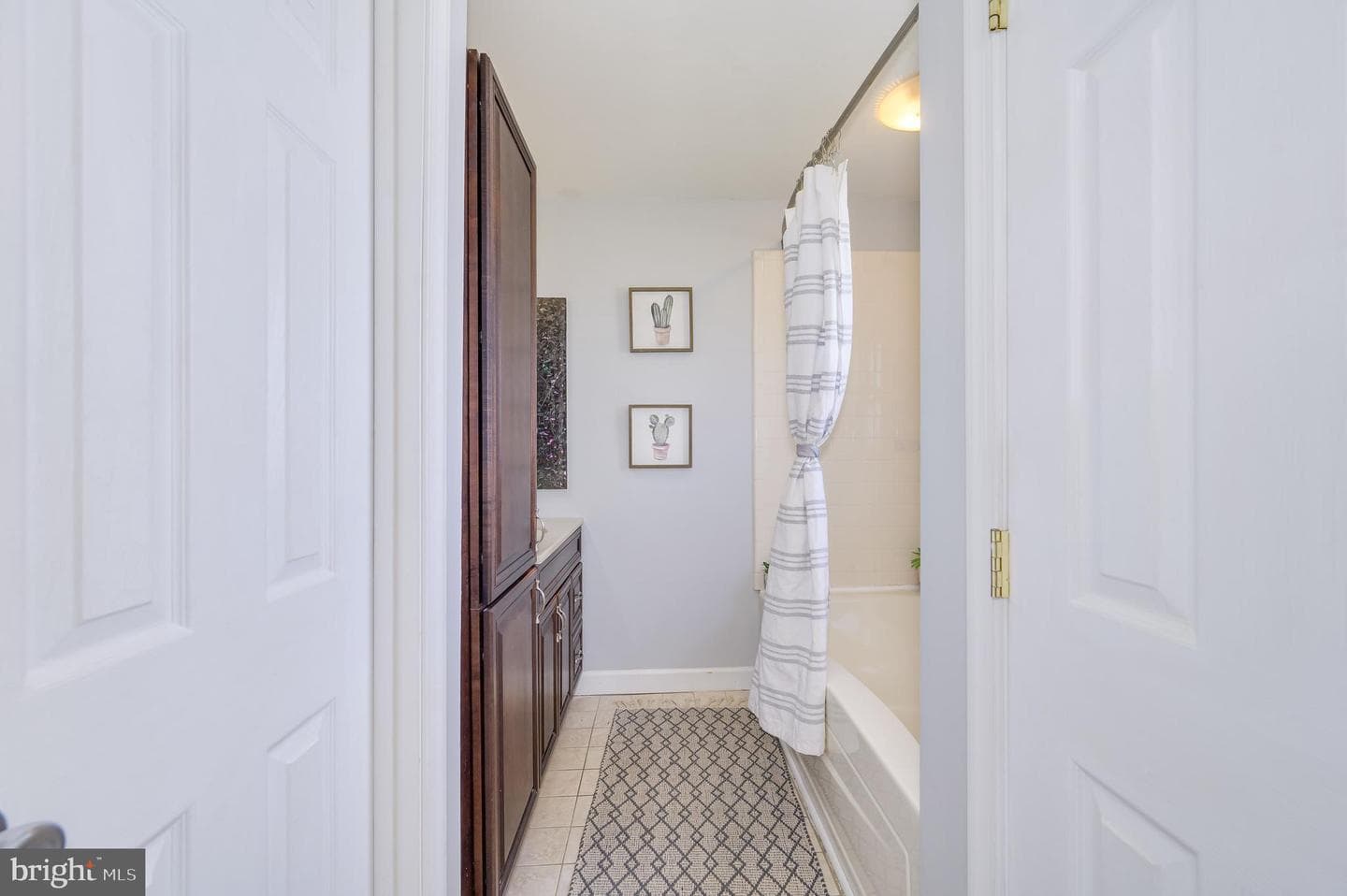 486 Richard Street photo 18