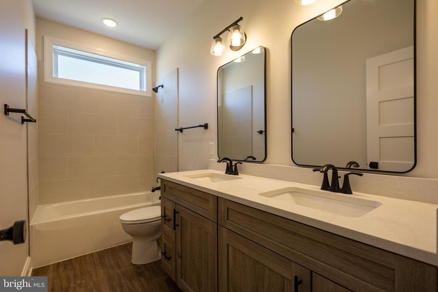 70 Midland Court photo 41