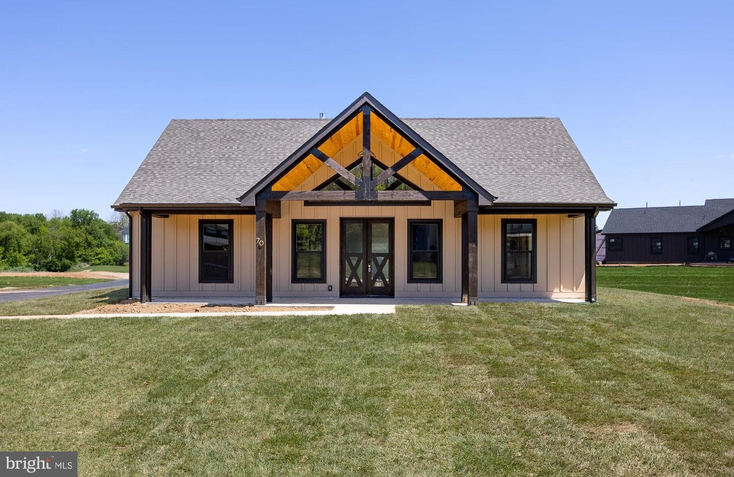 70 Midland Court photo 5