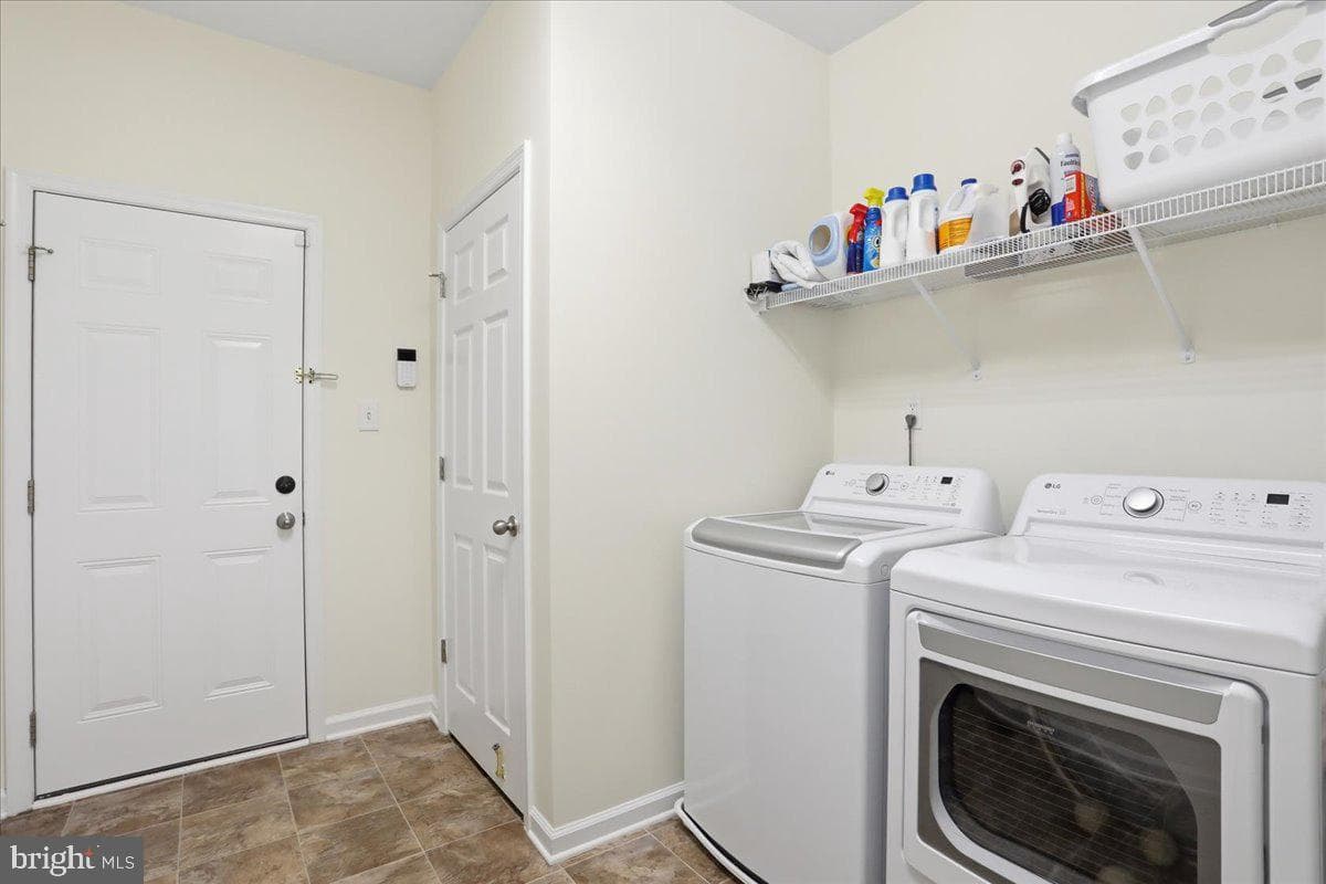 35 Kanawha Court photo 27