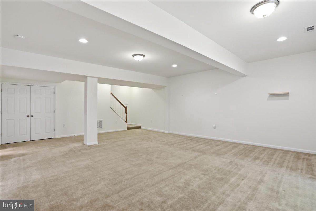 35 Kanawha Court photo 29
