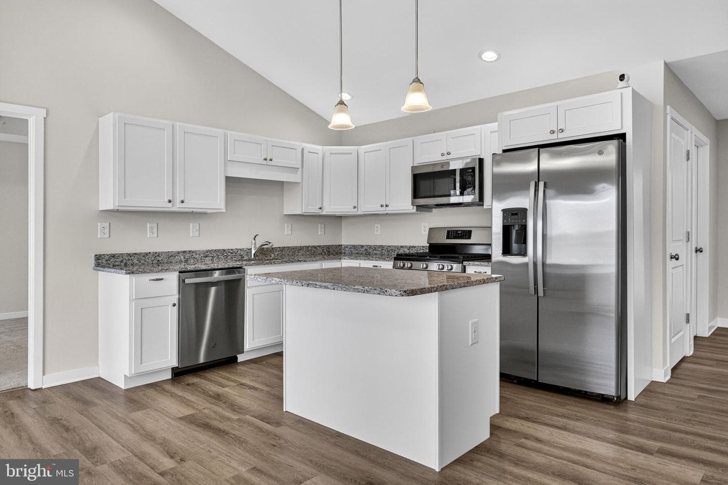 210 Lahaye Drive photo 17