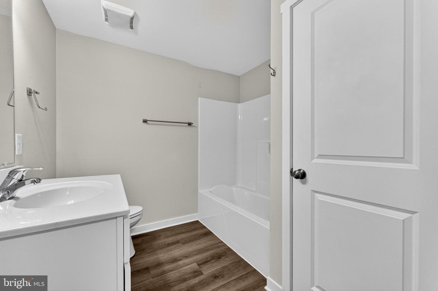 210 Lahaye Drive photo 50