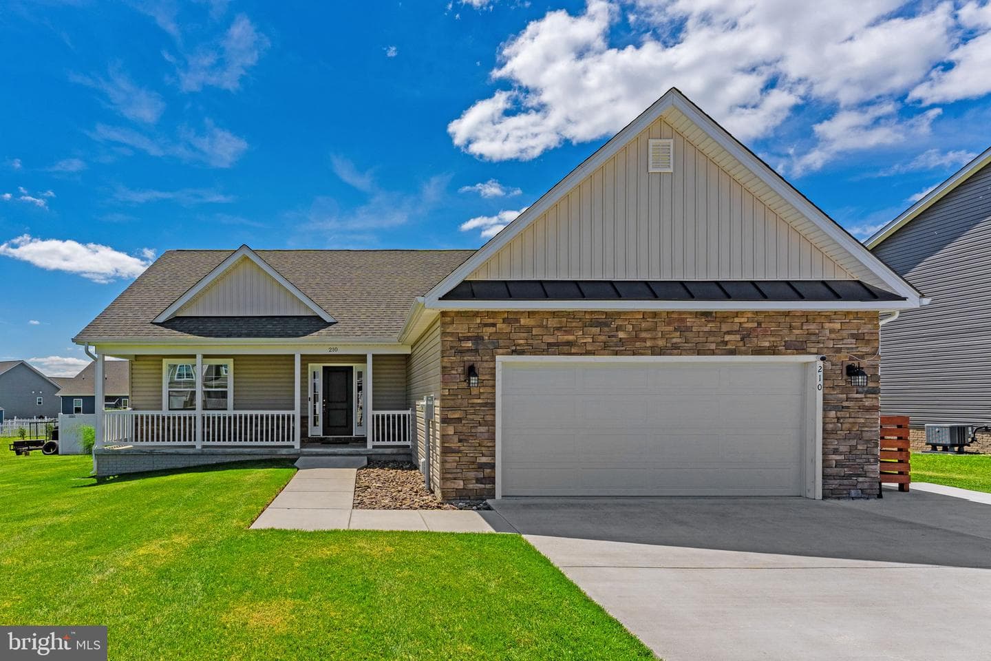 210 Lahaye Drive photo 59