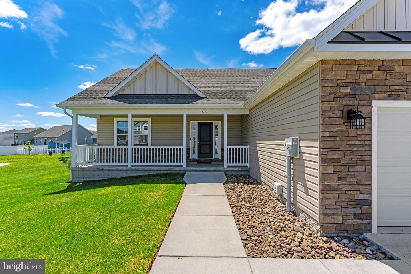 210 Lahaye Drive photo 67