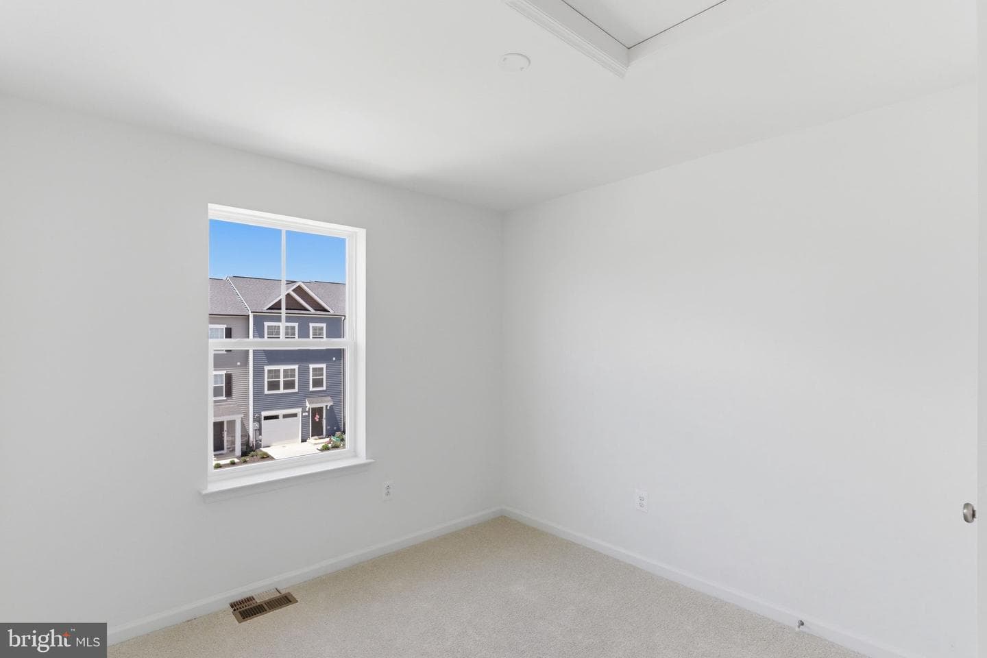 511 Fontana Circle photo 21