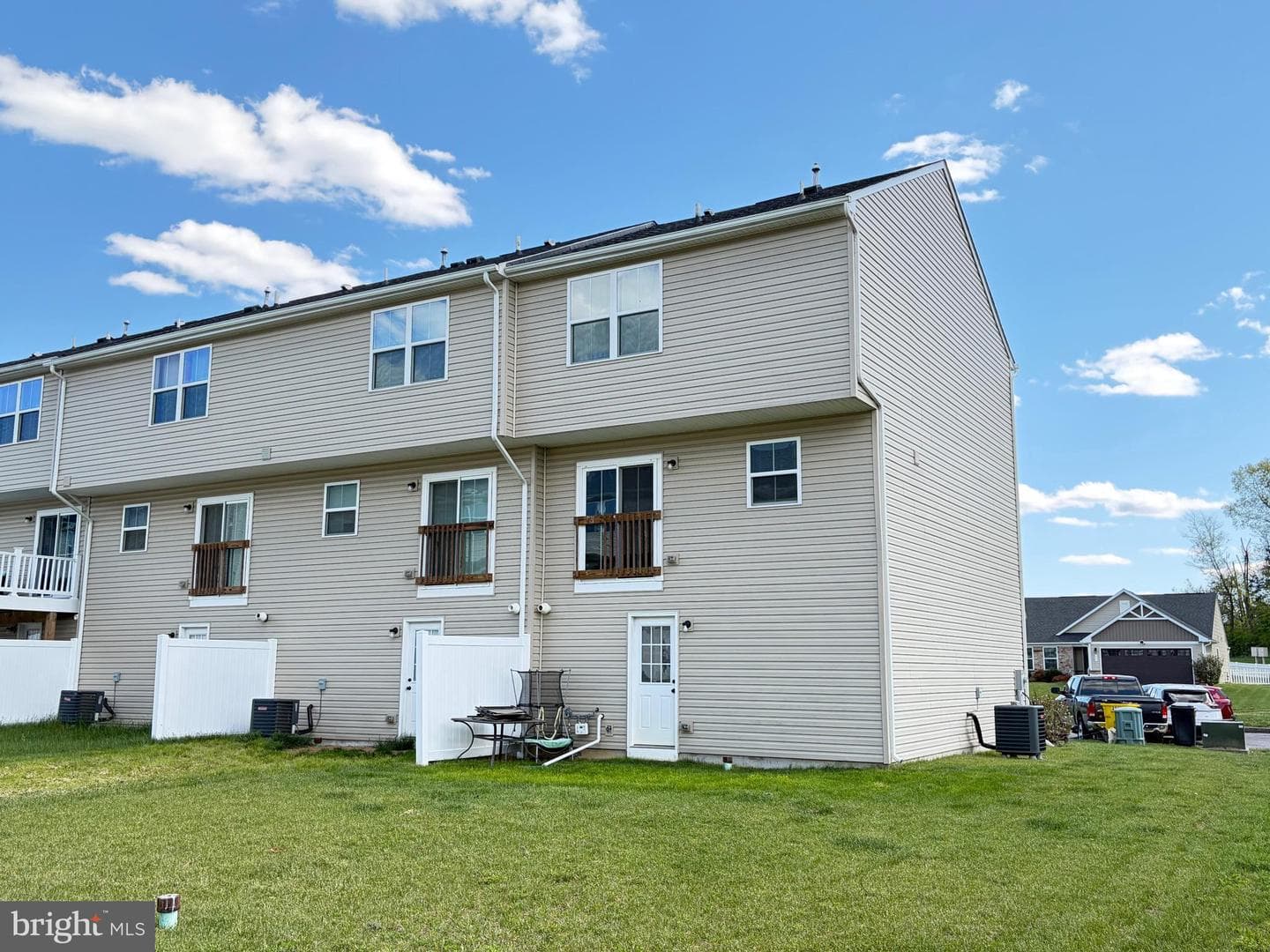 276 Rhea Drive photo 4