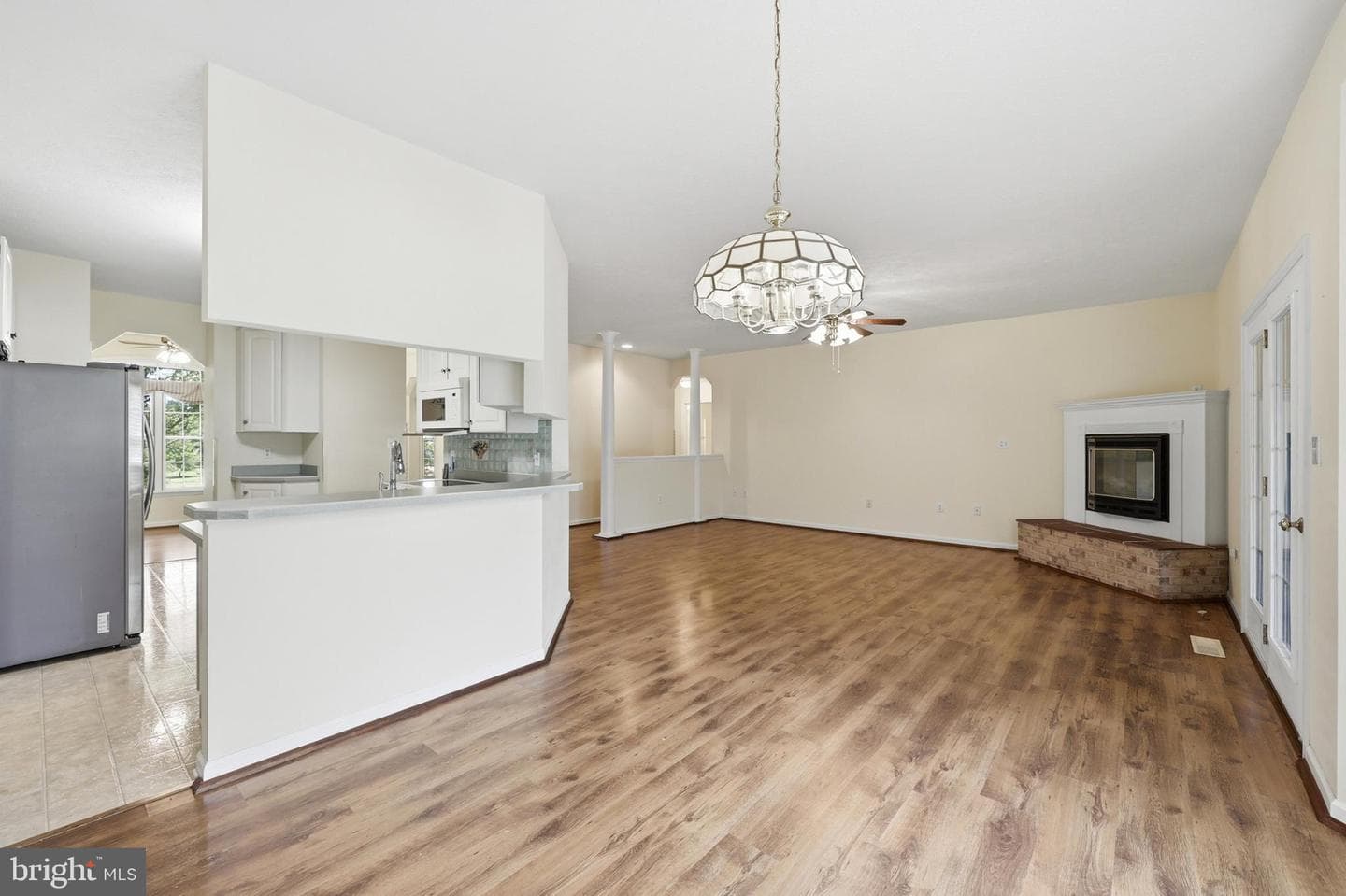 107 Palace Court photo 23